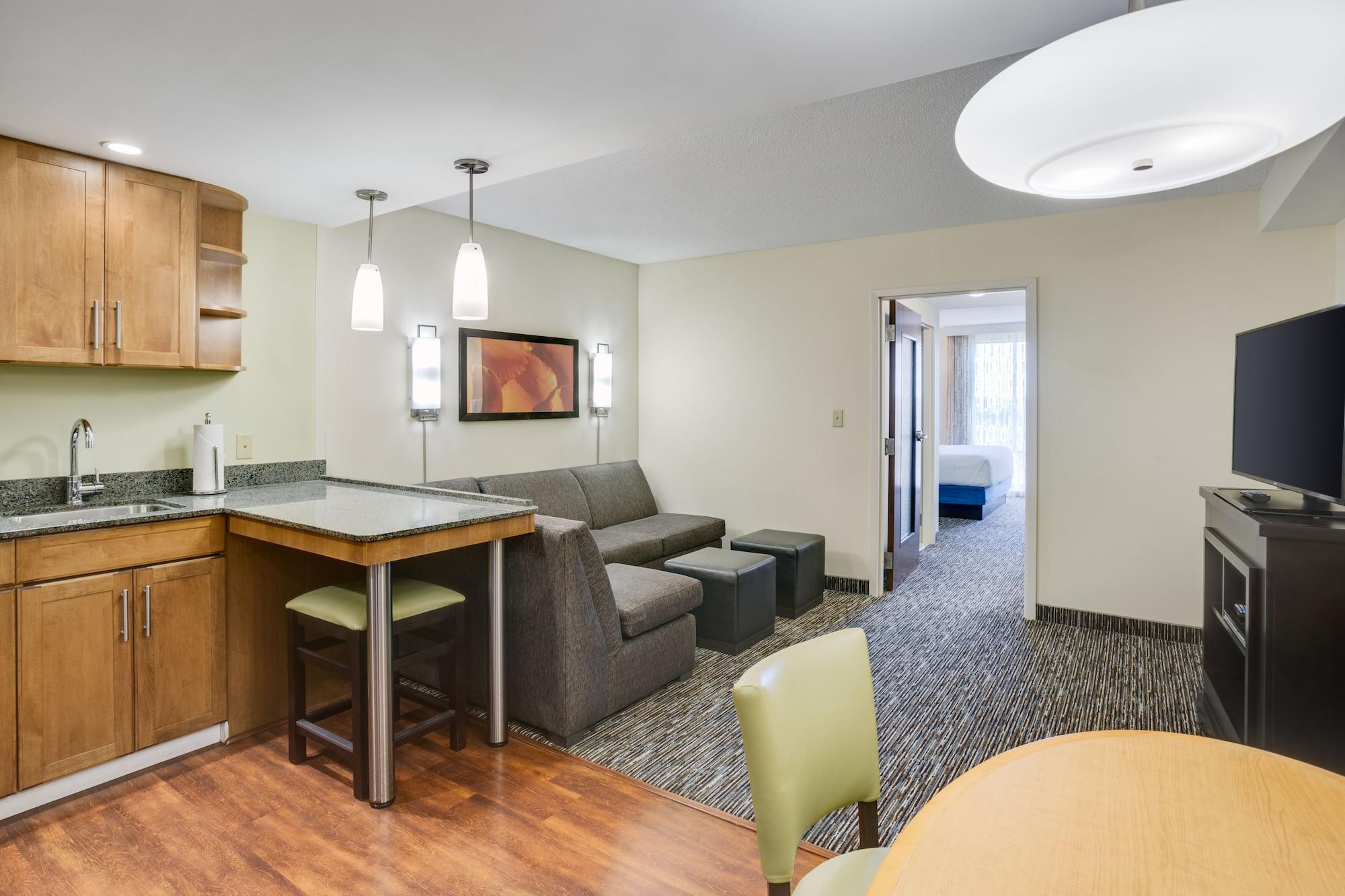 Отель Hyatt House Hartford North/Виндзор Экстерьер фото